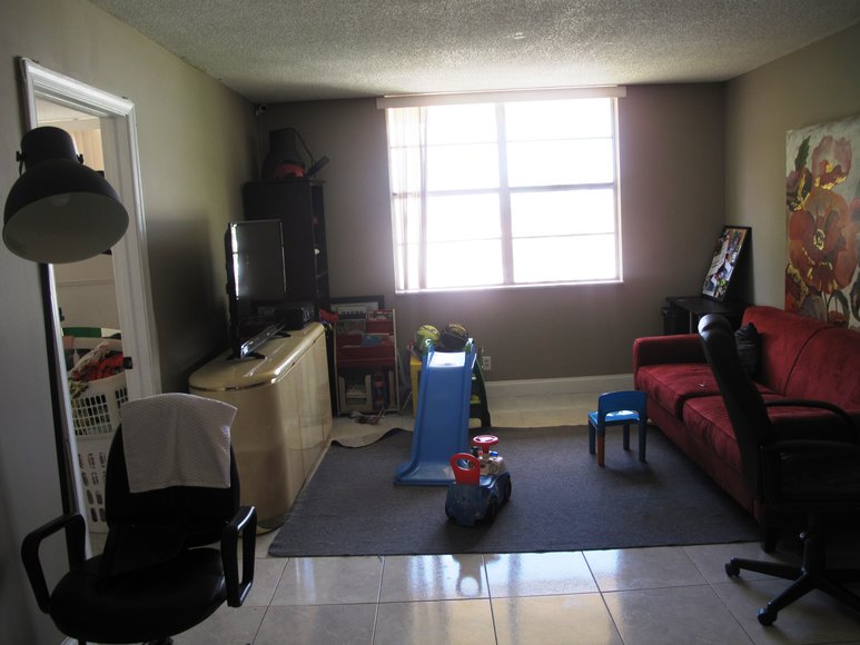 Image for US Bankruptcy Auction of 8 Residential Condominiums in the Beverly Building