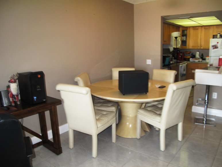 Image for US Bankruptcy Auction of 8 Residential Condominiums in the Beverly Building