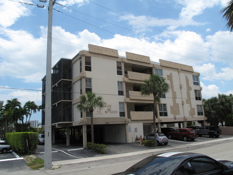 Image for US Bankruptcy Auction of Luxury Waterfront Condo in Hallandale Beach, FL