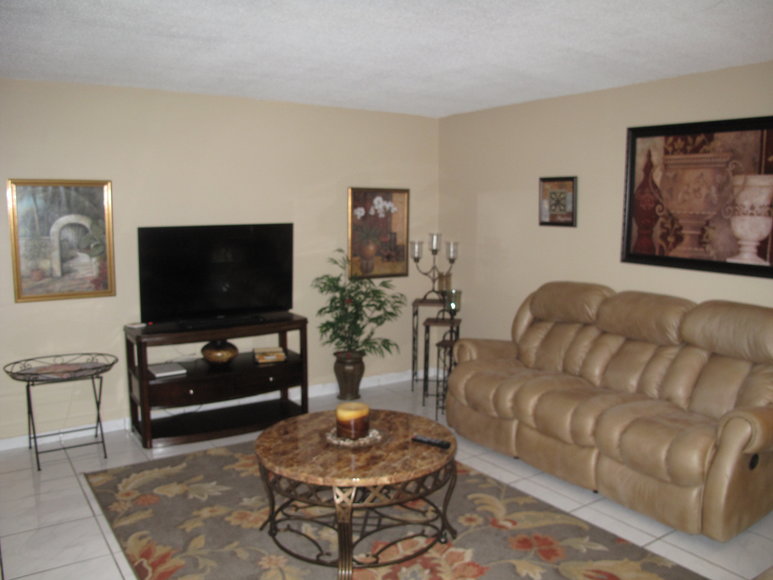 Image for US Bankruptcy Auction of Luxury Waterfront Condo in Hallandale Beach, FL