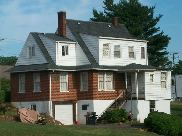 Image for REAL ESTATE AUCTION: 2 Properties (Madison Heights, VA)