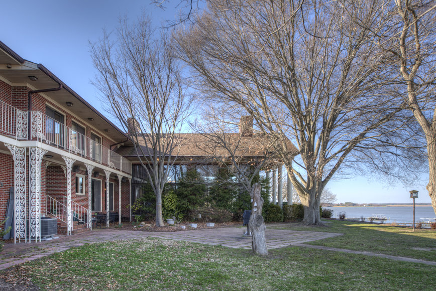 Image for 11 BR/12 BA Rappahannock River Front Mansion on 2.4 Acres on 