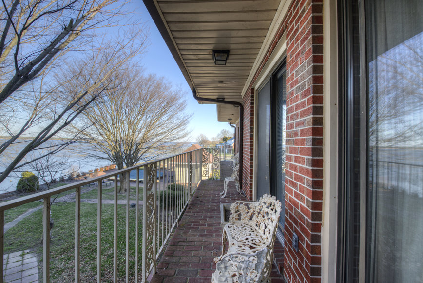 Image for 11 BR/12 BA Rappahannock River Front Mansion on 2.4 Acres on 