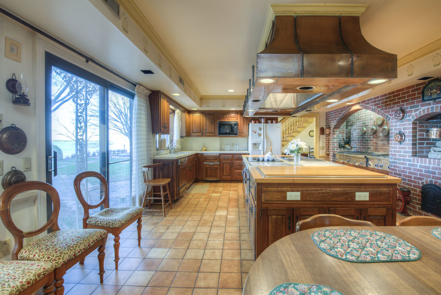 Image for 11 BR/12 BA Rappahannock River Front Mansion on 2.4 Acres on 