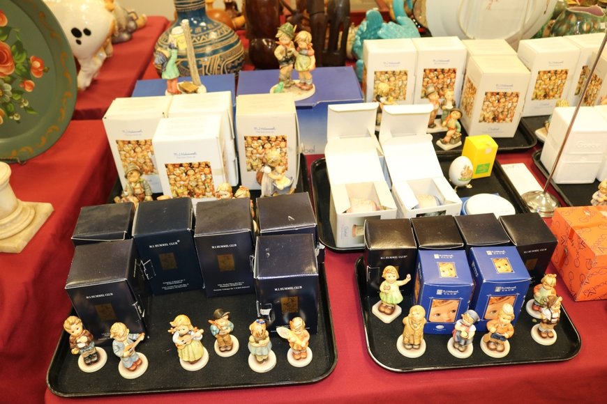 Image for Gallery Auction with Books, Postcards and Ephemera