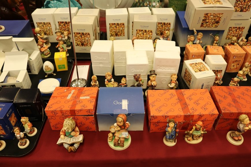 Image for Gallery Auction with Books, Postcards and Ephemera