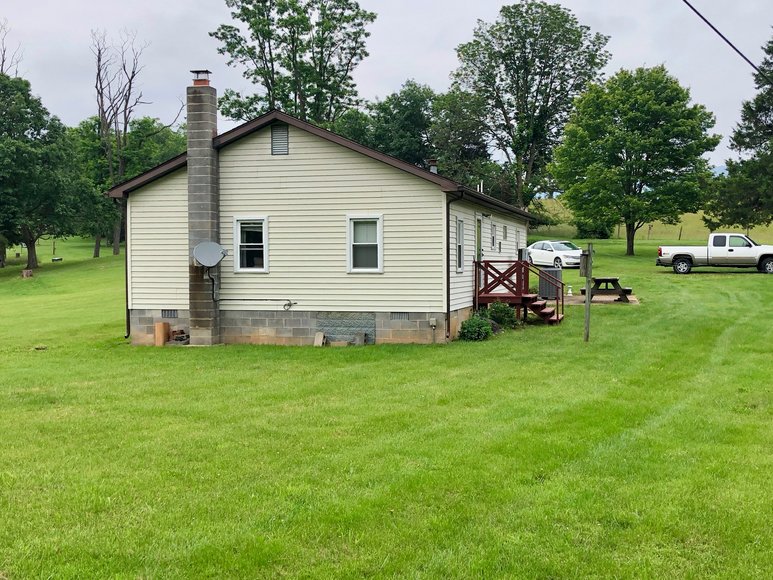 Image for 3 BR/1 BA Home on 9.2 +/- Acres Close to I-81 & James Madison University--ONLINE ONLY BIDDING!!