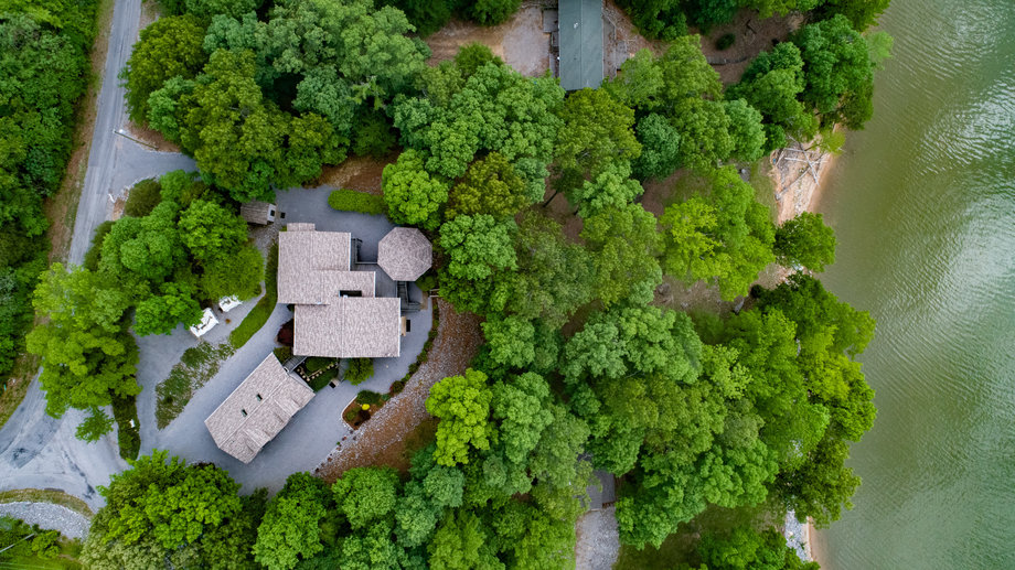 Image for 23 Whispering Winds AUCTION