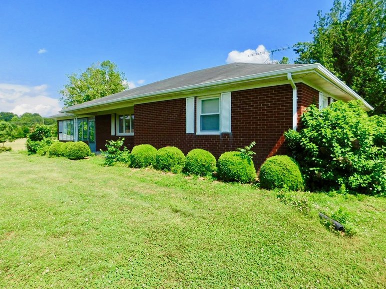 Image for Well Built 2 BR Brick Home w/Full Basement & Large Workshop on .84 +/- Acre Lot---SELLS to the HIGHEST BIDDER!!