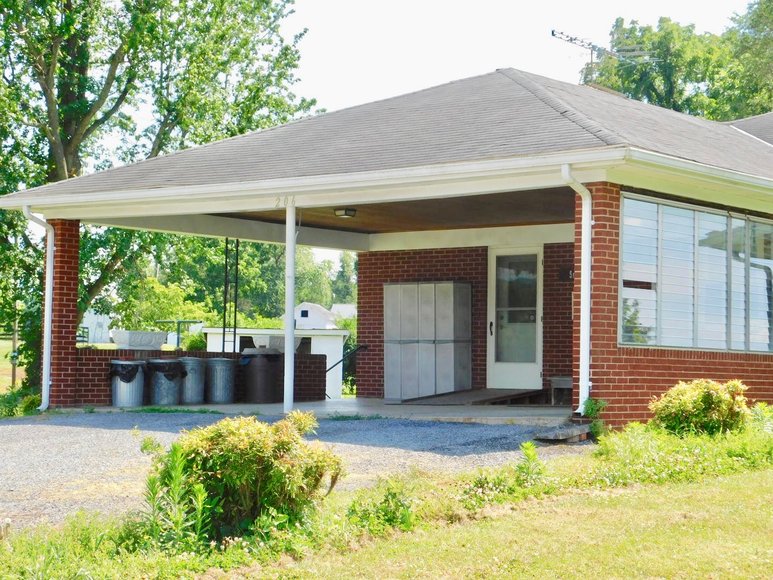 Image for Well Built 2 BR Brick Home w/Full Basement & Large Workshop on .84 +/- Acre Lot---SELLS to the HIGHEST BIDDER!!