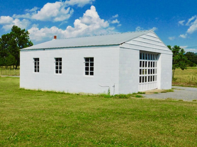 Image for Well Built 2 BR Brick Home w/Full Basement & Large Workshop on .84 +/- Acre Lot---SELLS to the HIGHEST BIDDER!!