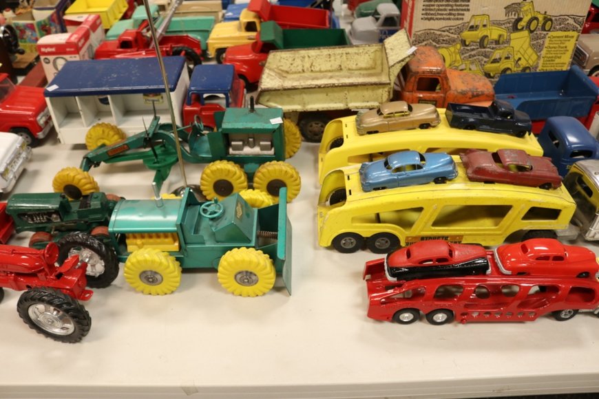 Image for Gallery Auction: 7-11-19