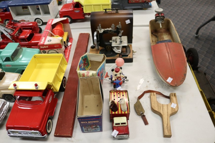 Image for Gallery Auction: 7-11-19