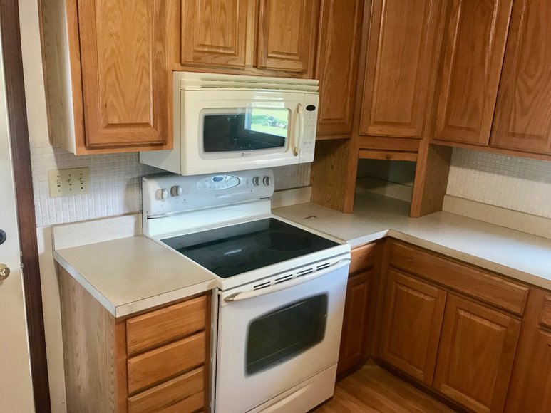 Image for Well Built 2 BR Brick Home w/Full Basement & Large Workshop on .84 +/- Acre Lot---SELLS to the HIGHEST BIDDER!!