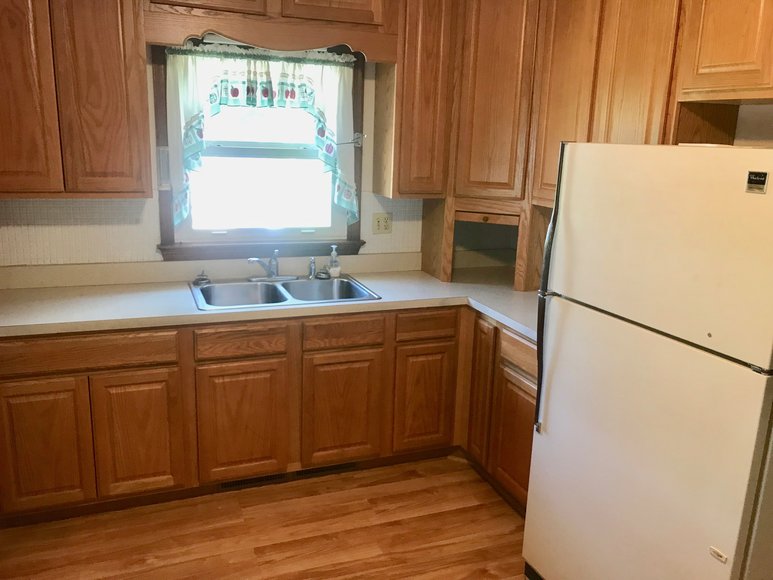 Image for Well Built 2 BR Brick Home w/Full Basement & Large Workshop on .84 +/- Acre Lot---SELLS to the HIGHEST BIDDER!!