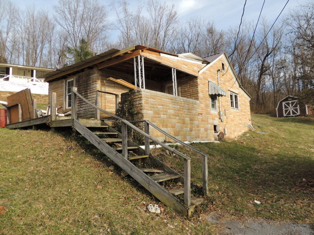 Image for Fixer-Upper Two Bedroom Home in Rich Creek, VA