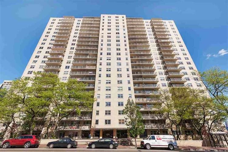 West New York, NJ CoOp Apartment