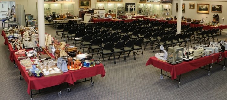 Image for Gallery Auction with Dolls: 8-8-19