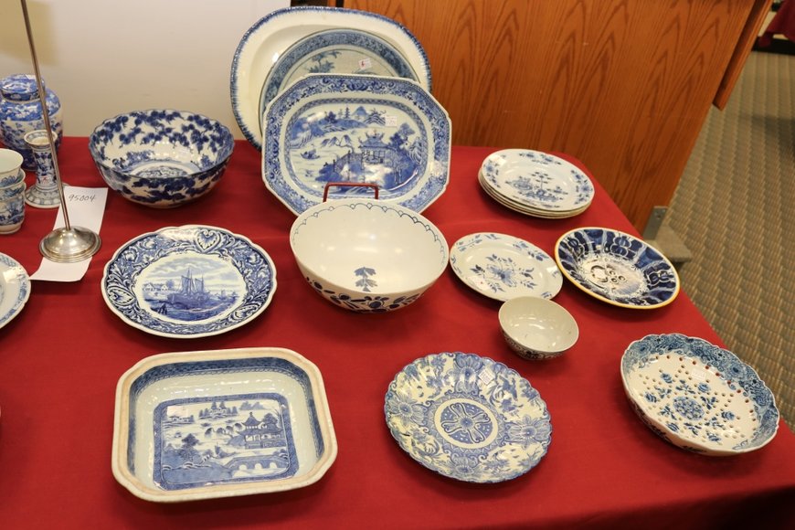 Image for Gallery Auction with Dolls: 8-8-19