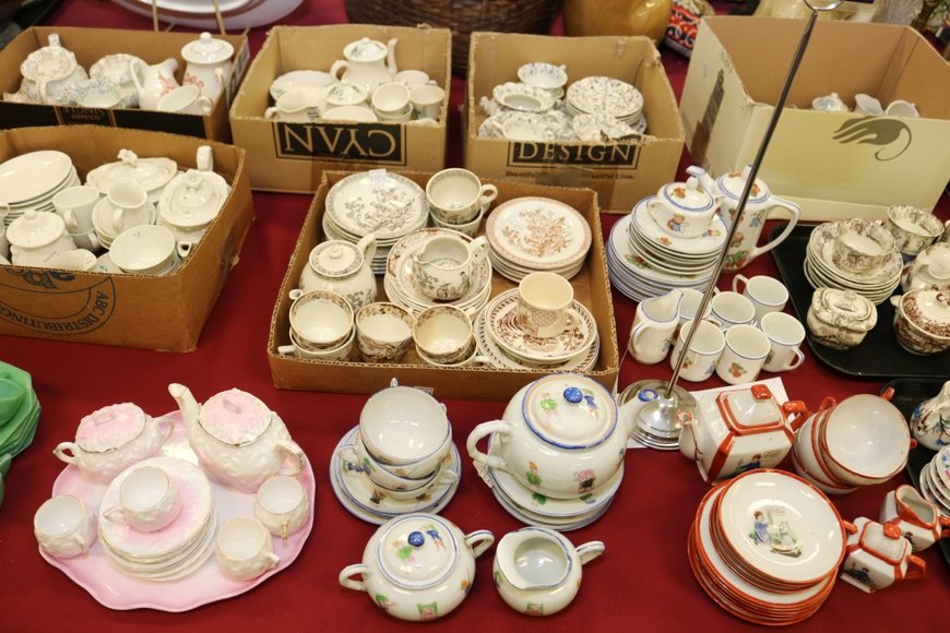 Image for Gallery Auction with Dolls: 8-8-19