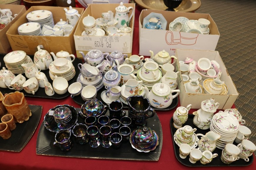 Image for Gallery Auction with Dolls: 8-8-19