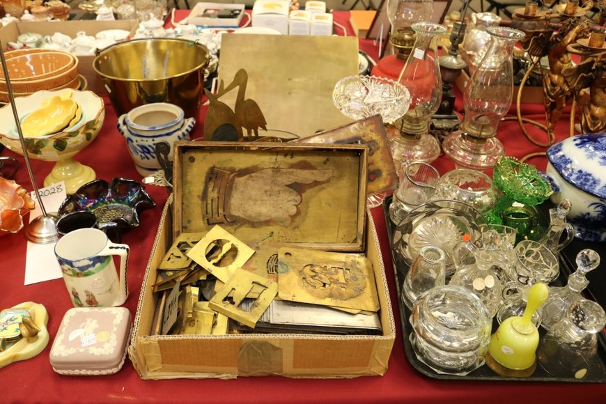 Image for Gallery Auction with Dolls: 8-8-19