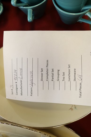 Image for Gallery Auction with Dolls: 8-8-19