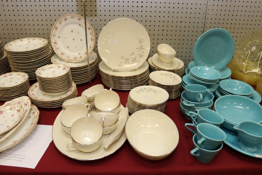 Image for Gallery Auction with Dolls: 8-8-19