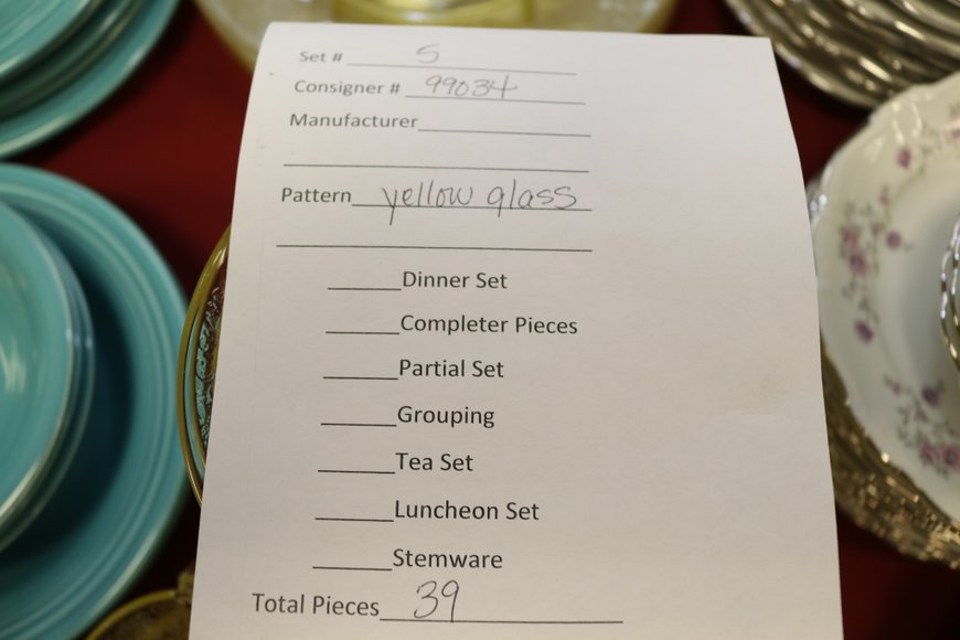 Image for Gallery Auction with Dolls: 8-8-19