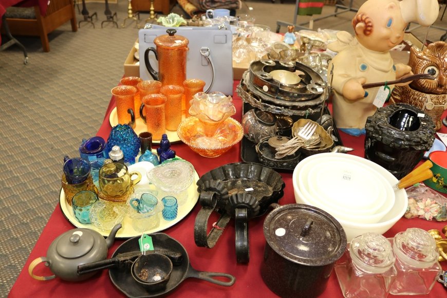 Image for Gallery Auction with Dolls: 8-8-19