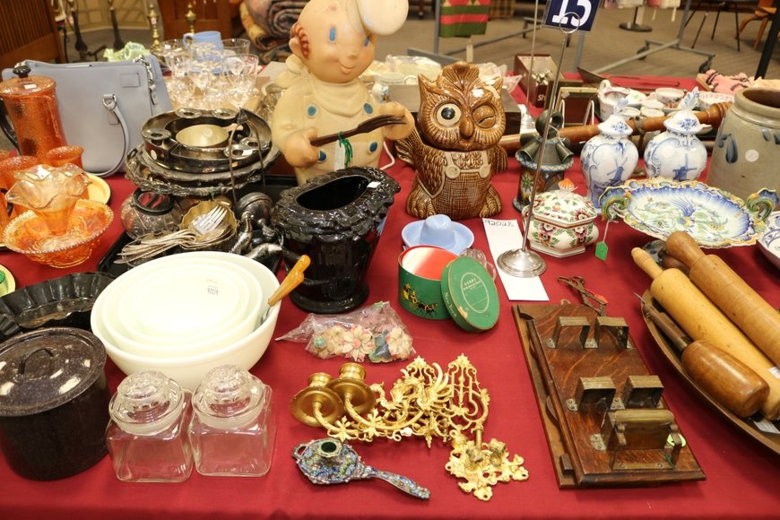 Image for Gallery Auction with Dolls: 8-8-19