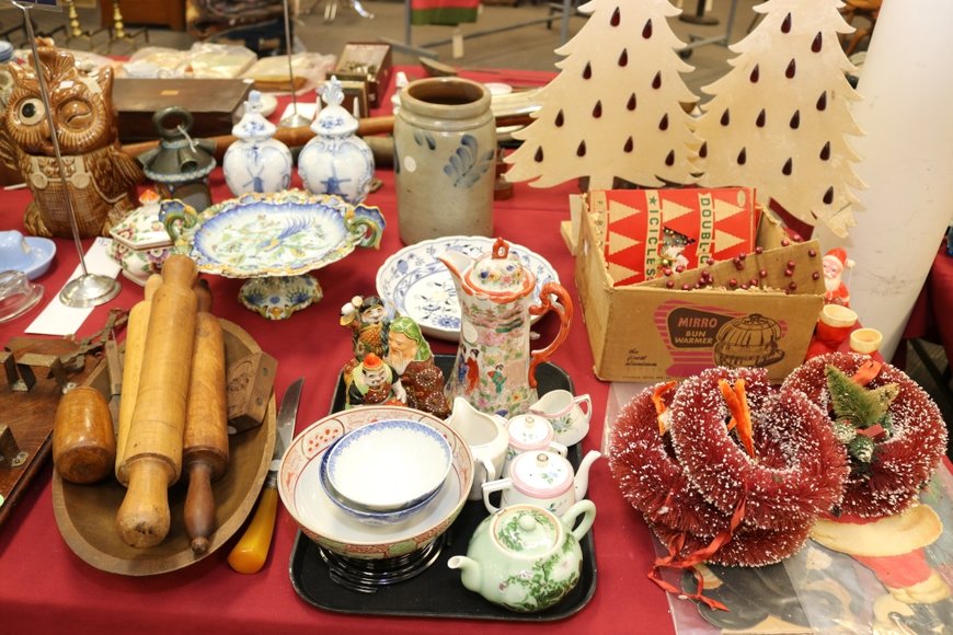 Image for Gallery Auction with Dolls: 8-8-19