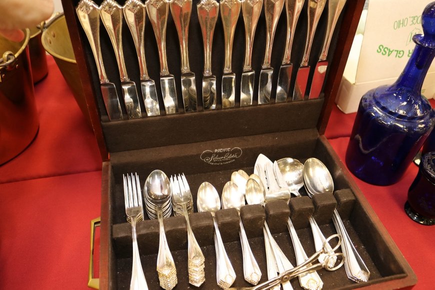 Image for Gallery Auction with Dolls: 8-8-19