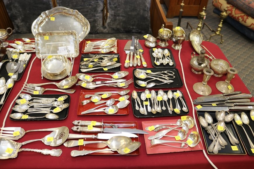 Image for Gallery Auction with Dolls: 8-8-19