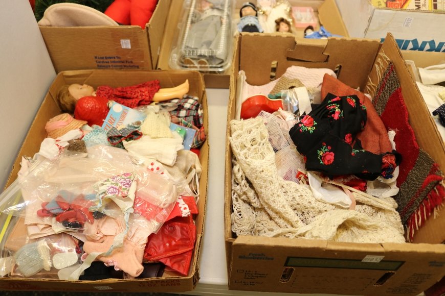 Image for Gallery Auction with Dolls: 8-8-19