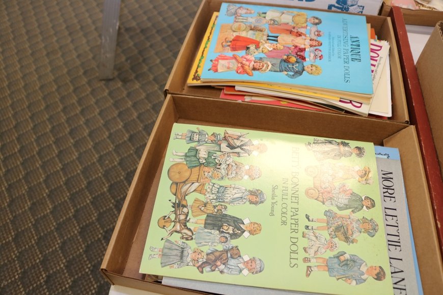 Image for Gallery Auction with Dolls: 8-8-19