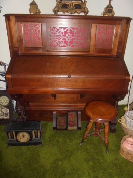 Image for REAL ESTATE & PERSONAL PROPERTY ESTATE AUCTION~COLFAX