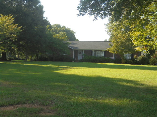 Image for REAL ESTATE (UNDER CONTRACT) & PERSONAL PROPERTY ESTATE AUCTION (Living & Deceased)~McLeansville