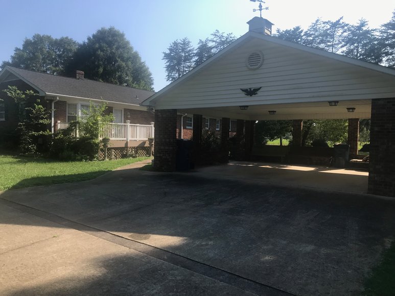Image for REAL ESTATE (UNDER CONTRACT) & PERSONAL PROPERTY ESTATE AUCTION (Living & Deceased)~McLeansville