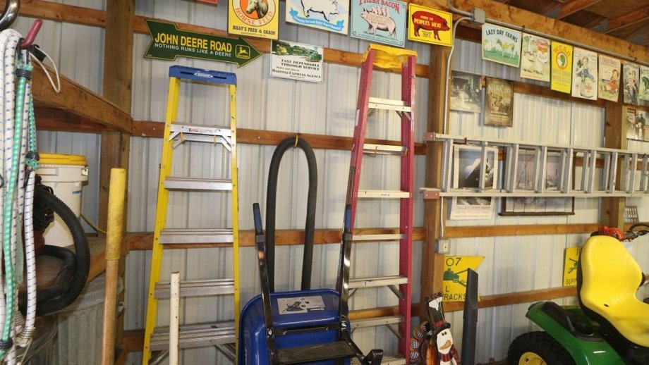 Image for CONTENTS AUCTION! 613 RICHARDS ROAD!