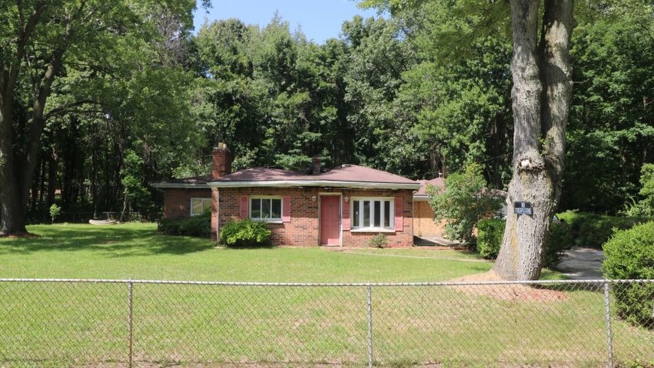 Image for MINIMUM BID AUCTION! $40,000 4900 TAWAS DR