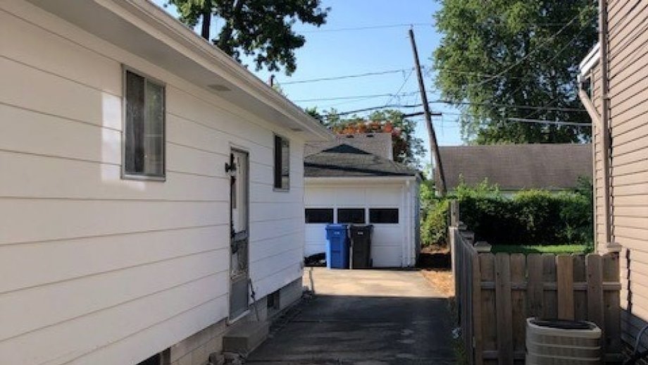 Image for MINIMUM BID AUCTION! $32,000 - 915 WAYBRIDGE RD.