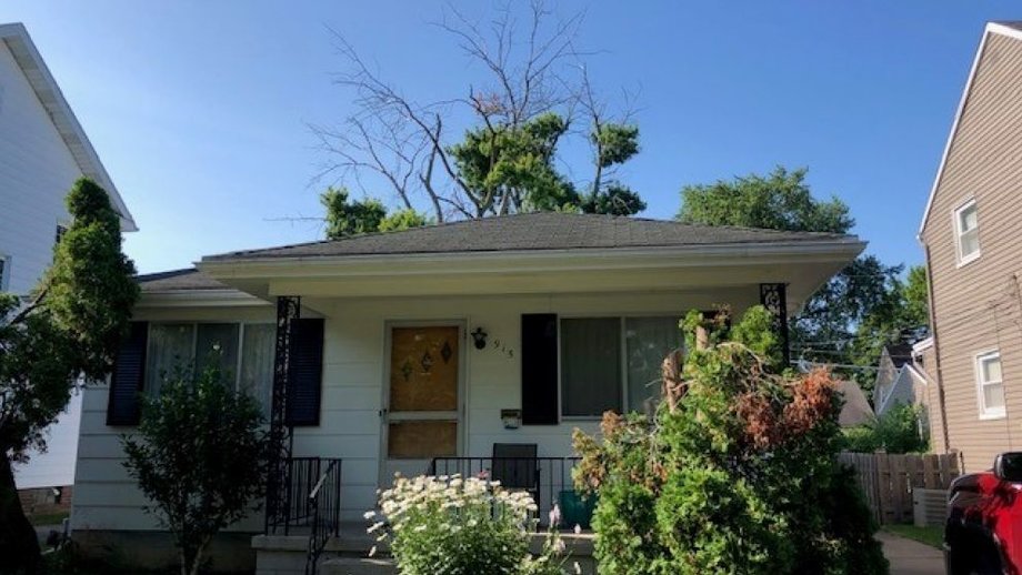 Image for MINIMUM BID AUCTION! $32,000 - 915 WAYBRIDGE RD.