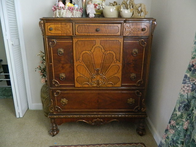 Image for REAL ESTATE (UNDER CONTRACT) & PERSONAL PROPERTY ESTATE AUCTION (Living & Deceased)~McLeansville