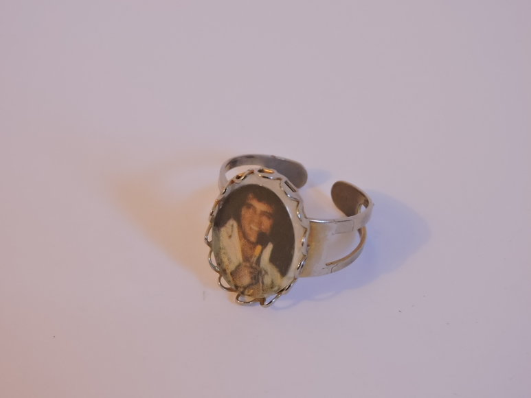 Image for Elvis Collectibles & Music