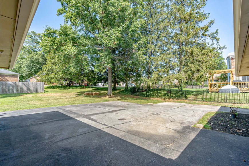 Image for Absolute Real Estate Auction in the Highlands