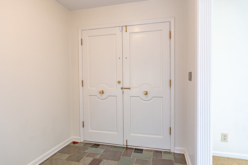 Image for Absolute Real Estate Auction in the Highlands