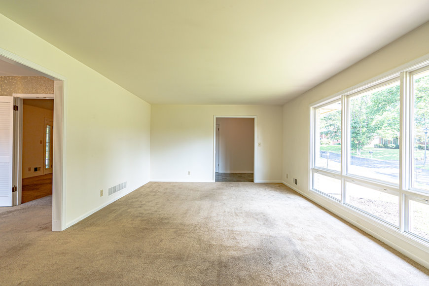 Image for Absolute Real Estate Auction in the Highlands