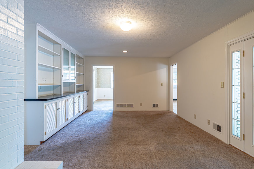 Image for Absolute Real Estate Auction in the Highlands