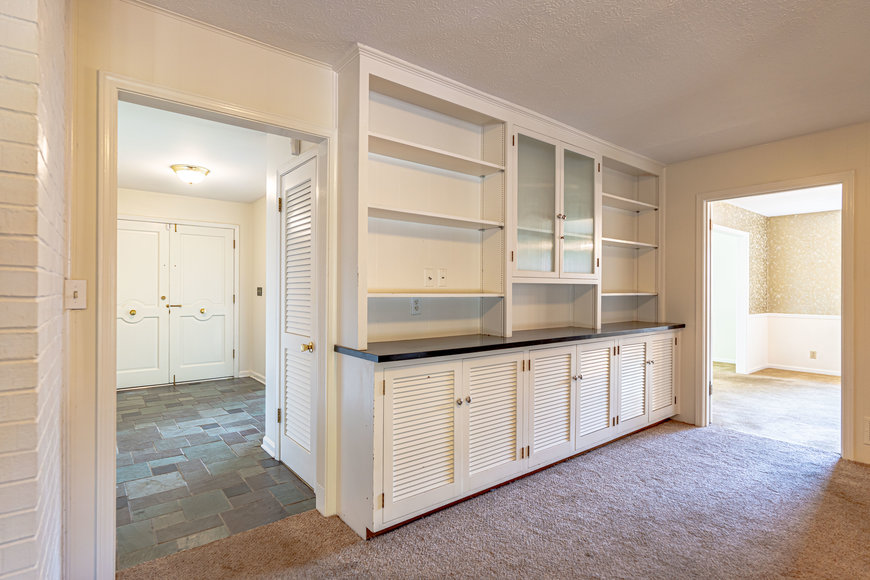 Image for Absolute Real Estate Auction in the Highlands